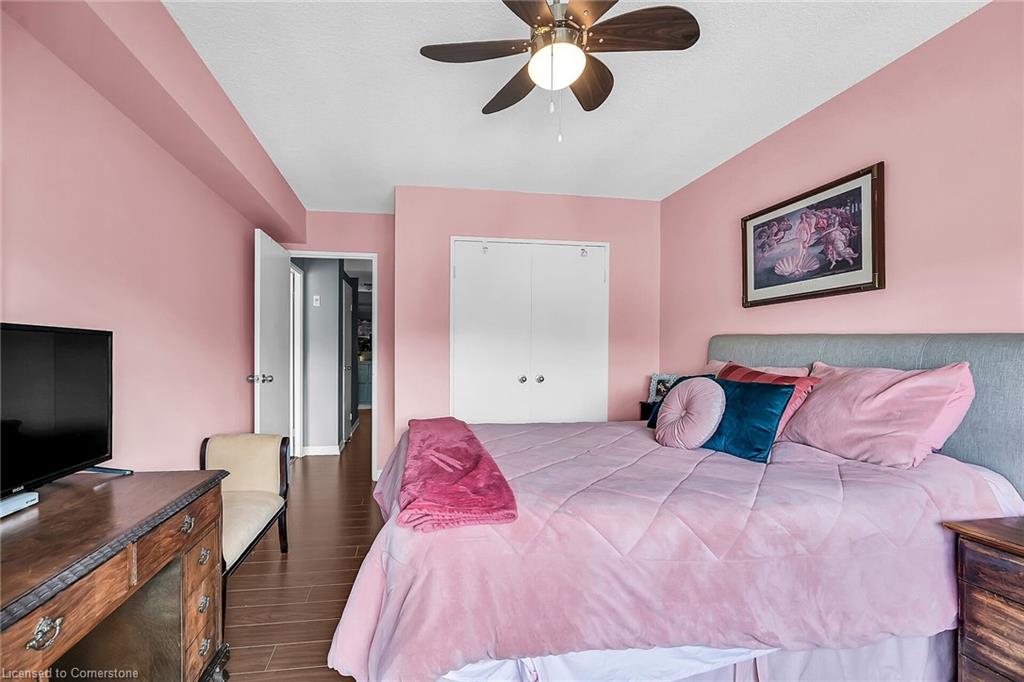 2908-150 Charlton Avenue E Property Photo 18