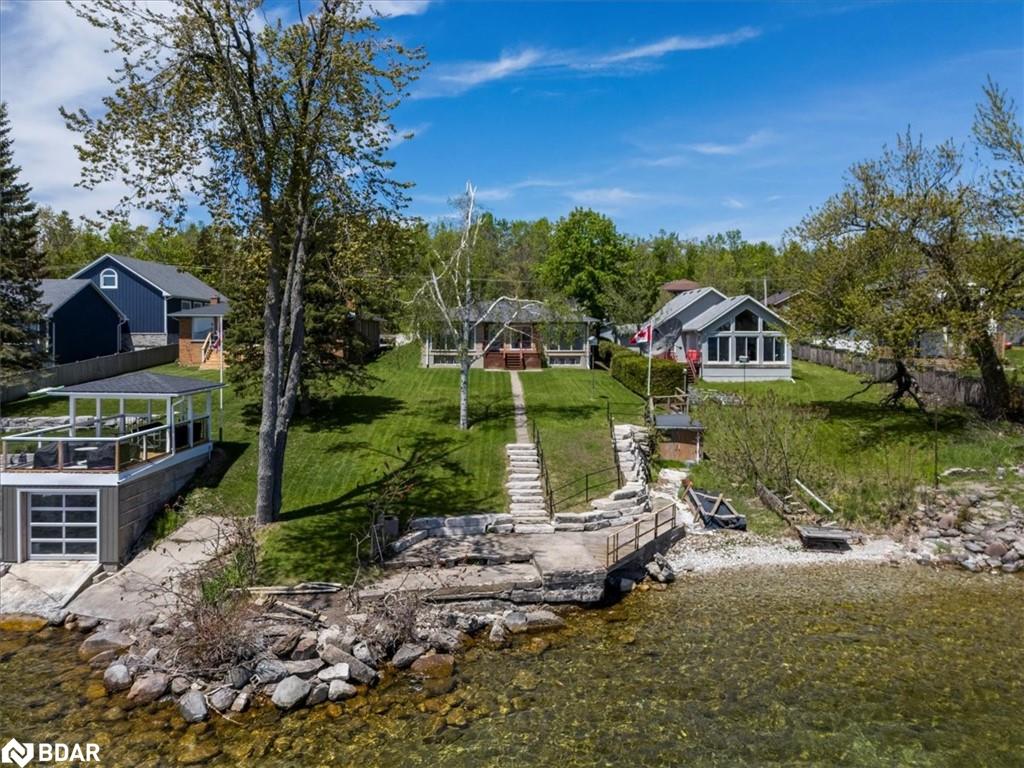 2225 Lakeshore Road E Property Photo 1