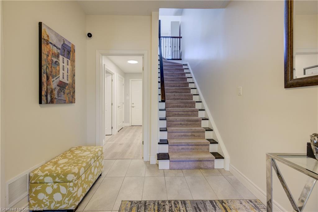 7-44 Flamboro Street Property Photo 6