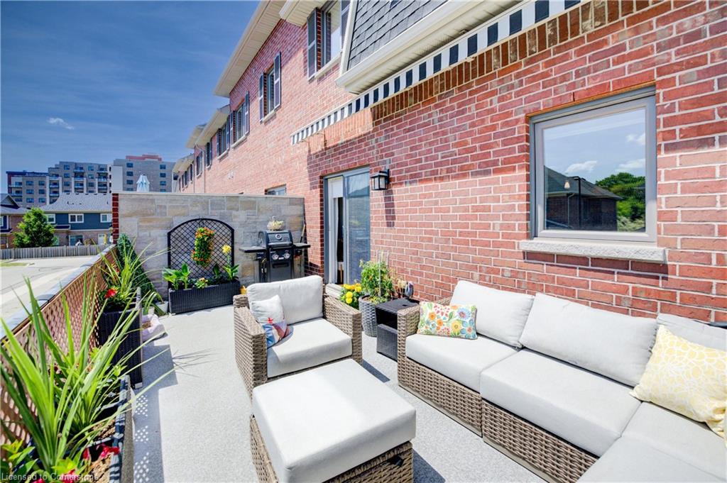 7-44 Flamboro Street Property Photo 13