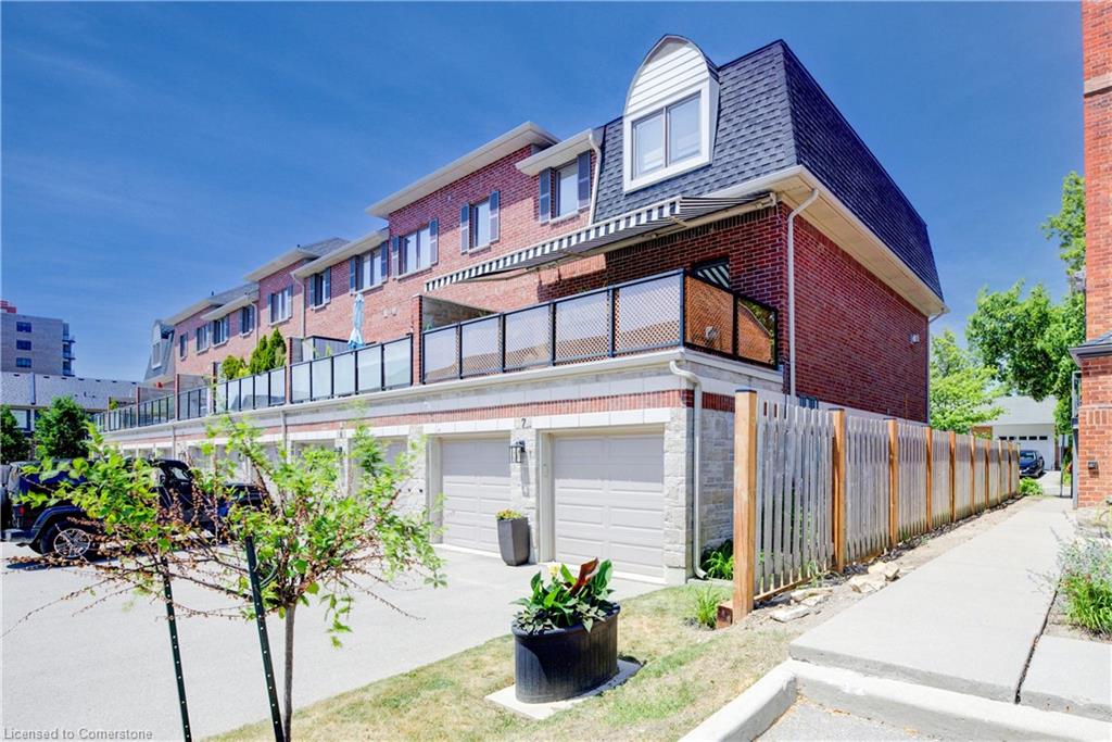 7-44 Flamboro Street Property Photo 31