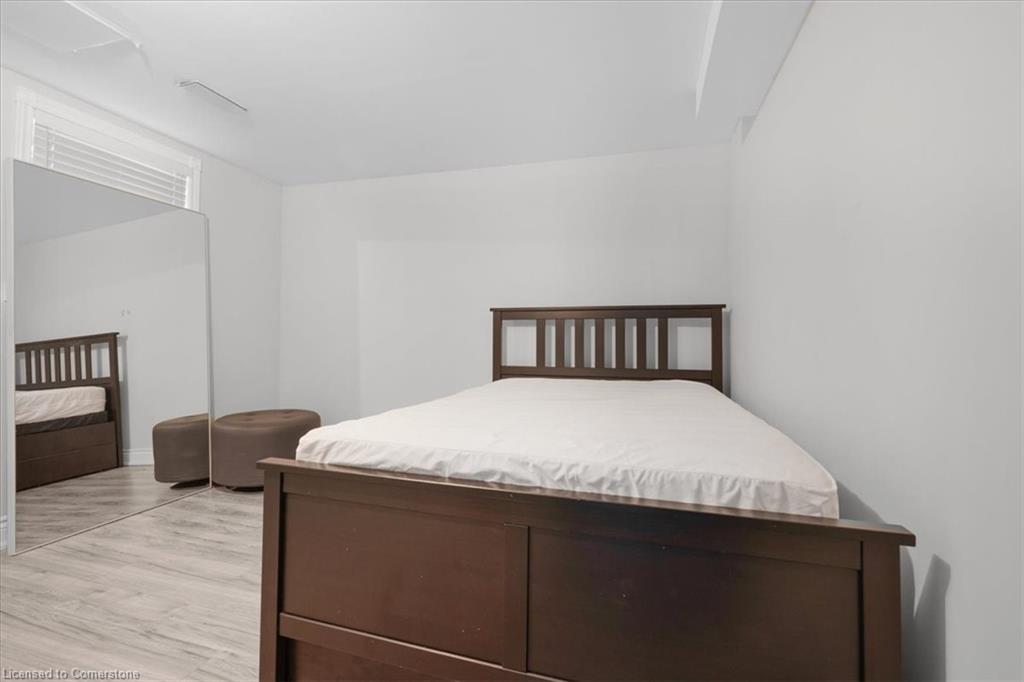 590 Devon Avenue Property Photo 10