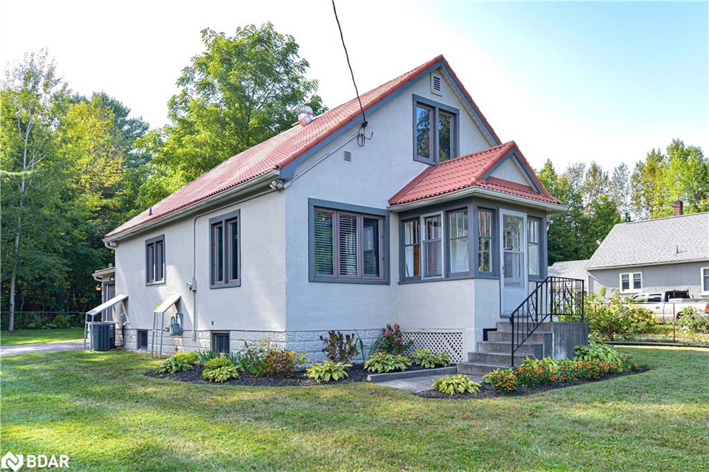 102 Line 15 N Property Photo 1