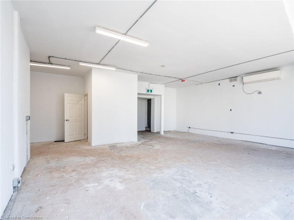 681 Barton Street Property Photo 8