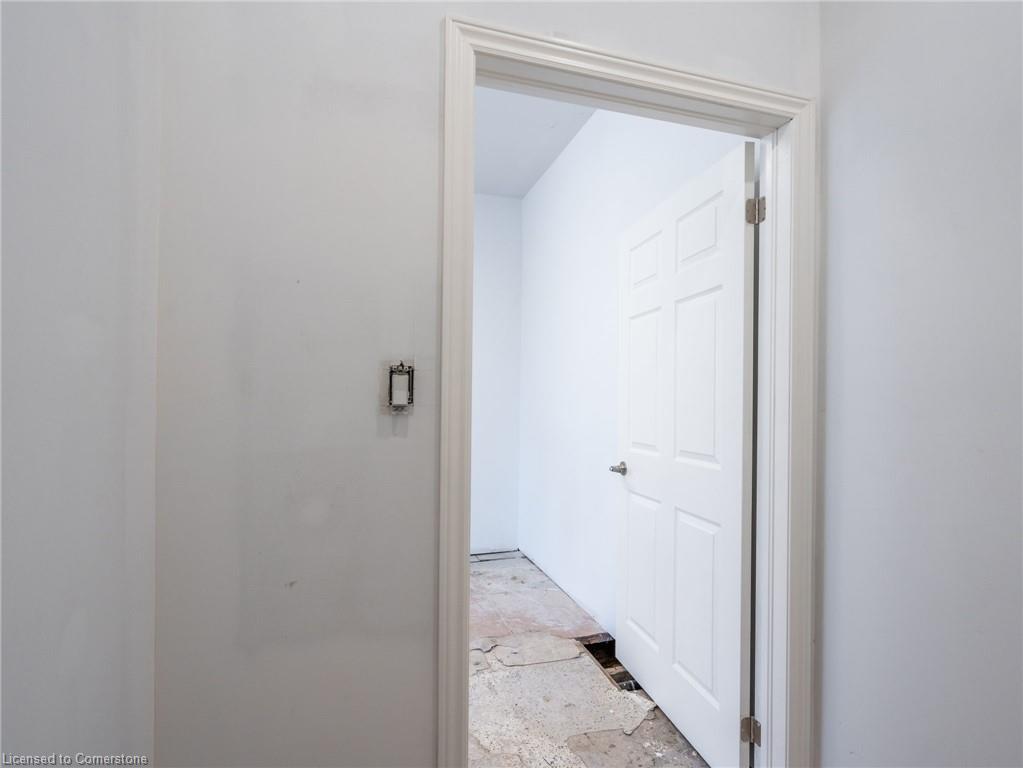 681 Barton Street Property Photo 14