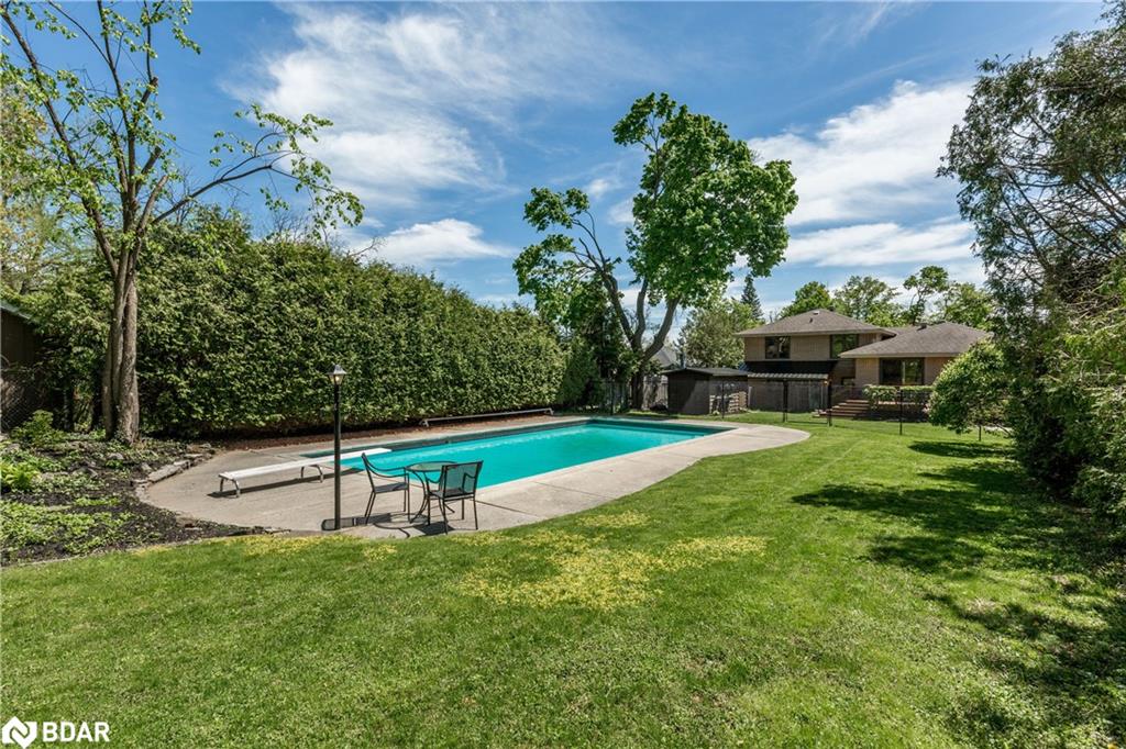 296 Codrington Street Property Photo 32