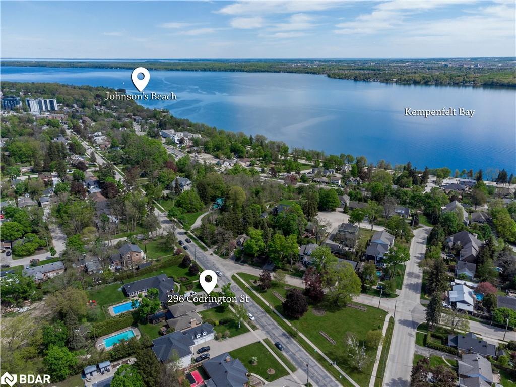 296 Codrington Street Property Photo 36