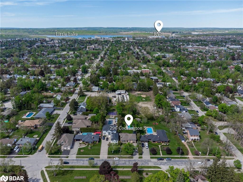 296 Codrington Street Property Photo 40