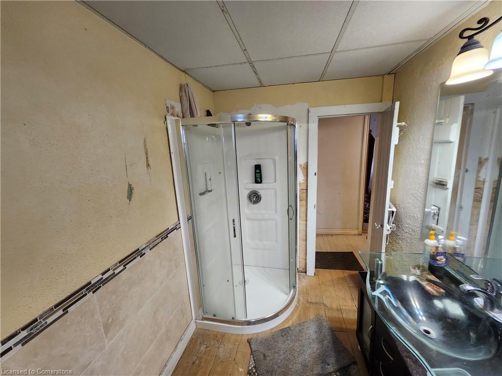 1156 King Street E Property Photo 4
