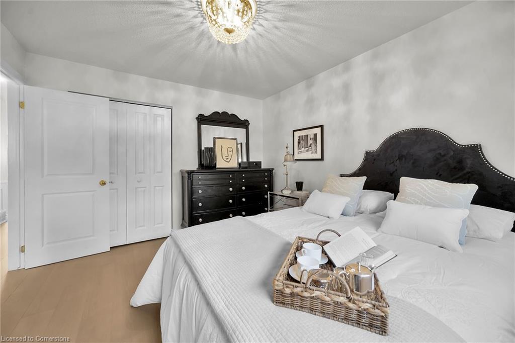 567 Queen Victoria Drive Property Photo 25