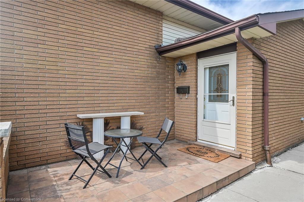 567 Queen Victoria Drive Property Photo 41