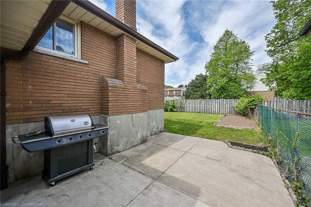 567 Queen Victoria Drive Property Photo 42