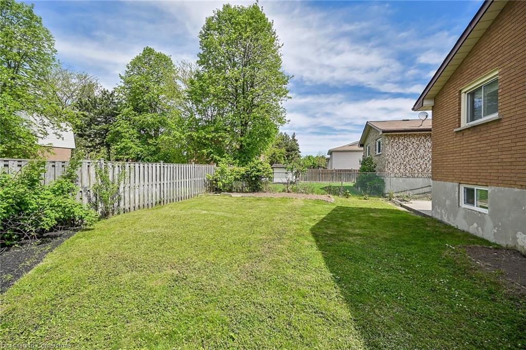 567 Queen Victoria Drive Property Photo 45