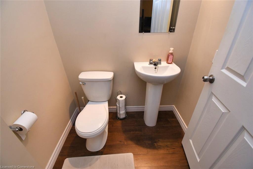 160 Wallace Avenue S Property Photo 23