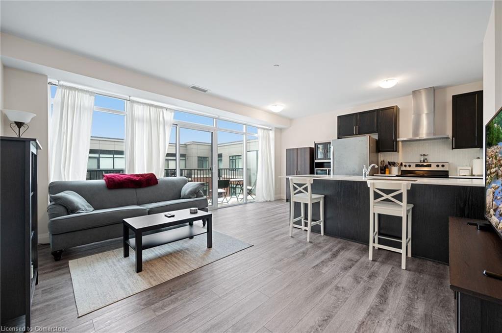 416-1 Redfern Avenue Property Photo 11