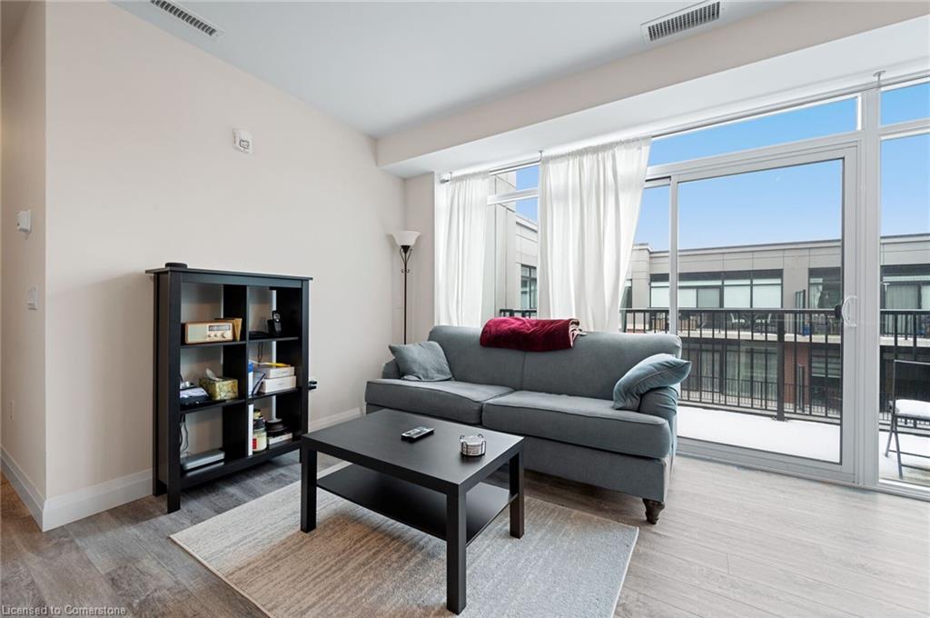 416-1 Redfern Avenue Property Photo 13