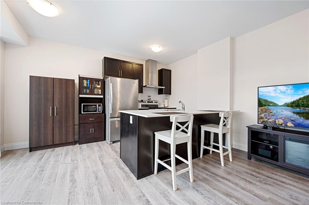 416-1 Redfern Avenue Property Photo 16