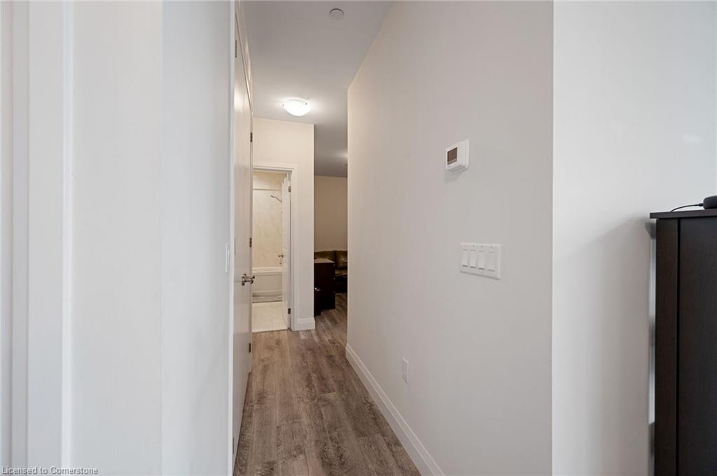 416-1 Redfern Avenue Property Photo 20