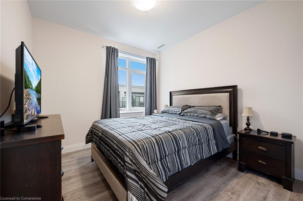 416-1 Redfern Avenue Property Photo 21