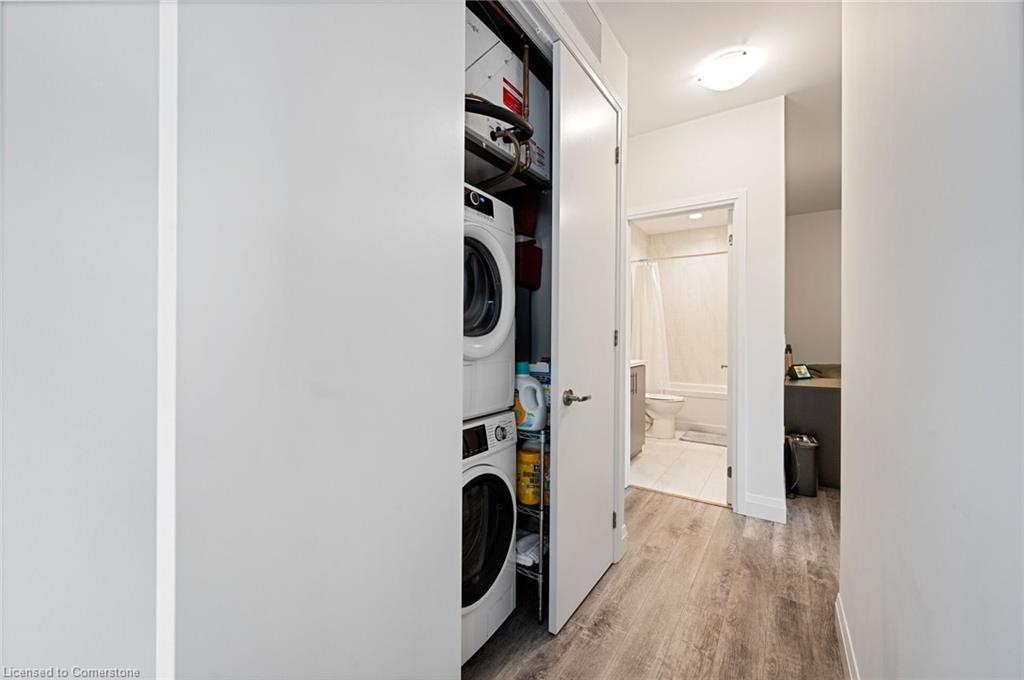 416-1 Redfern Avenue Property Photo 30