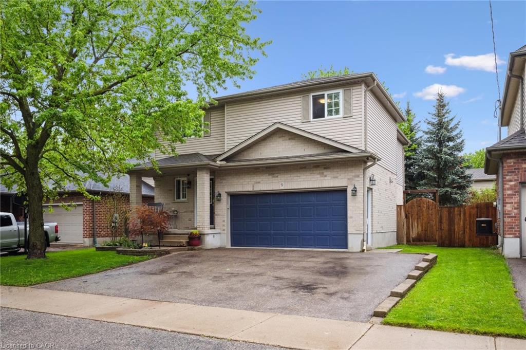 9 Park Avenue E Property Photo 3