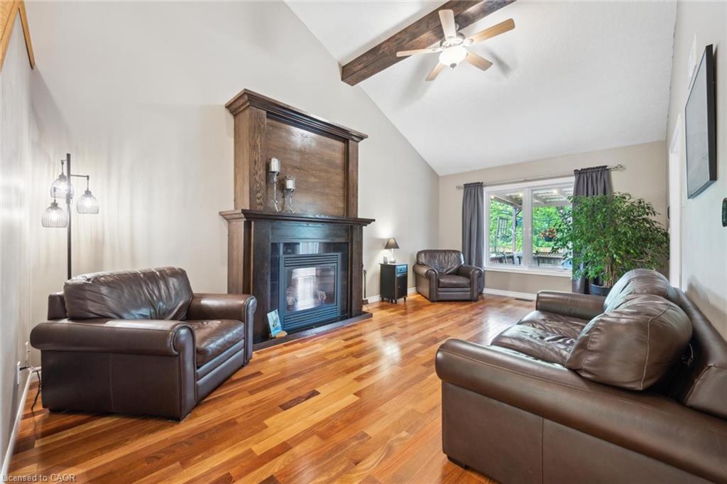 9 Park Avenue E Property Photo 8