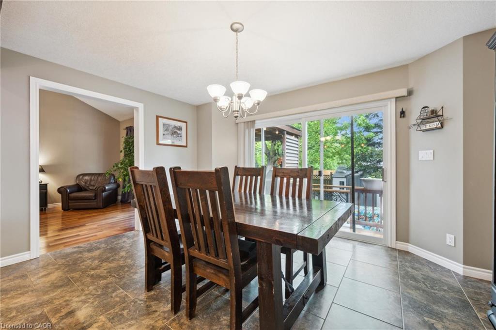 9 Park Avenue E Property Photo 15