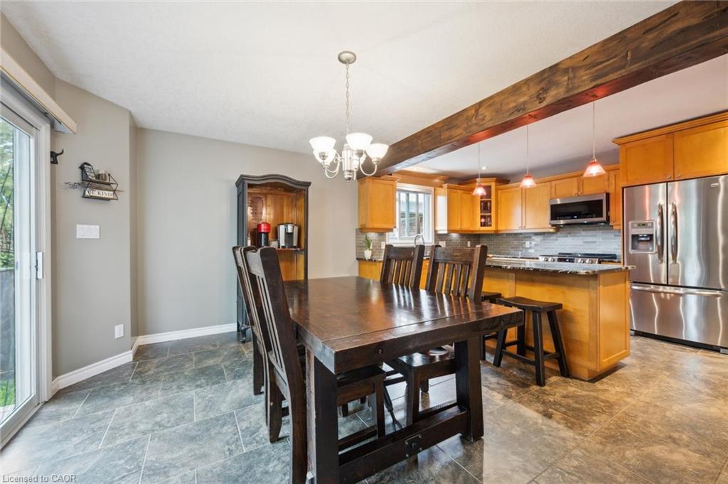 9 Park Avenue E Property Photo 16