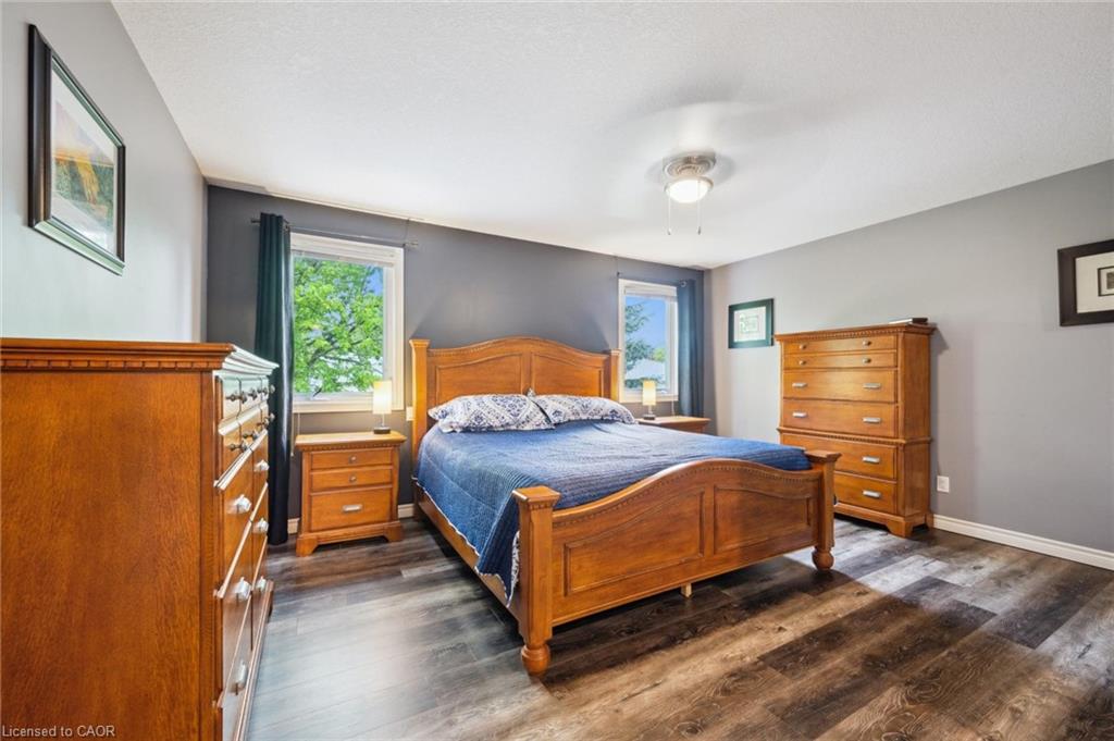 9 Park Avenue E Property Photo 17