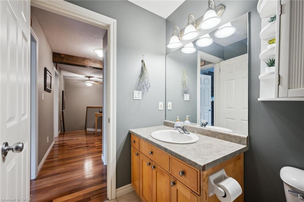 9 Park Avenue E Property Photo 26