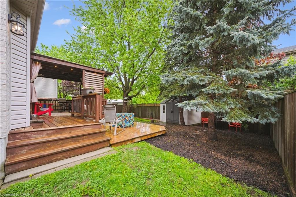 9 Park Avenue E Property Photo 35