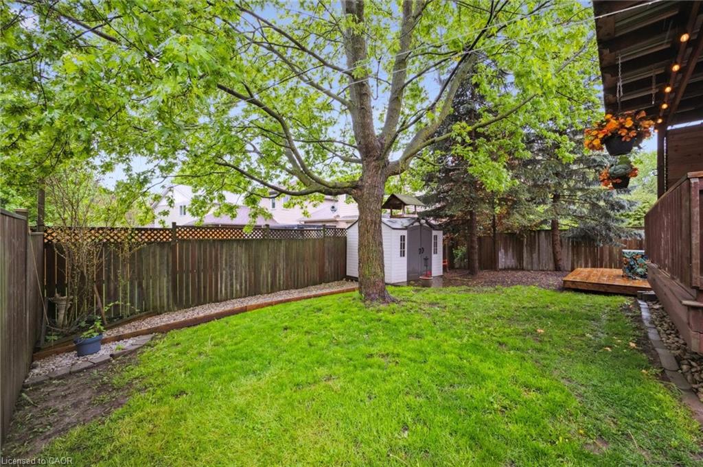 9 Park Avenue E Property Photo 37