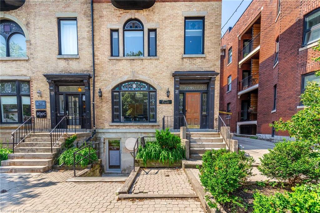 21 Bold Street Property Photo 3
