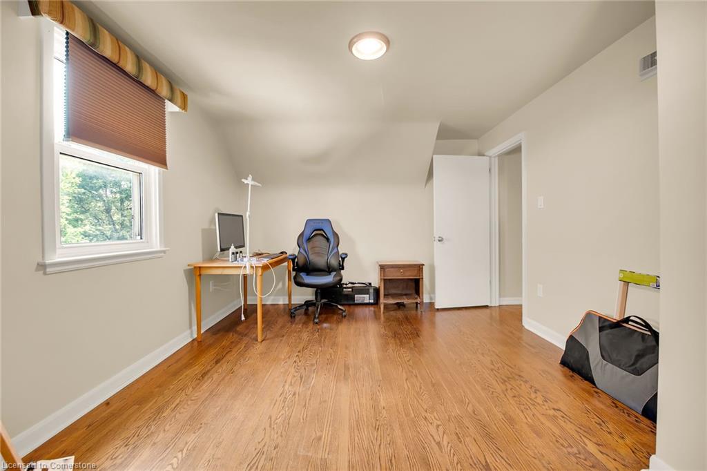 77 Arcade Crescent Property Photo 31