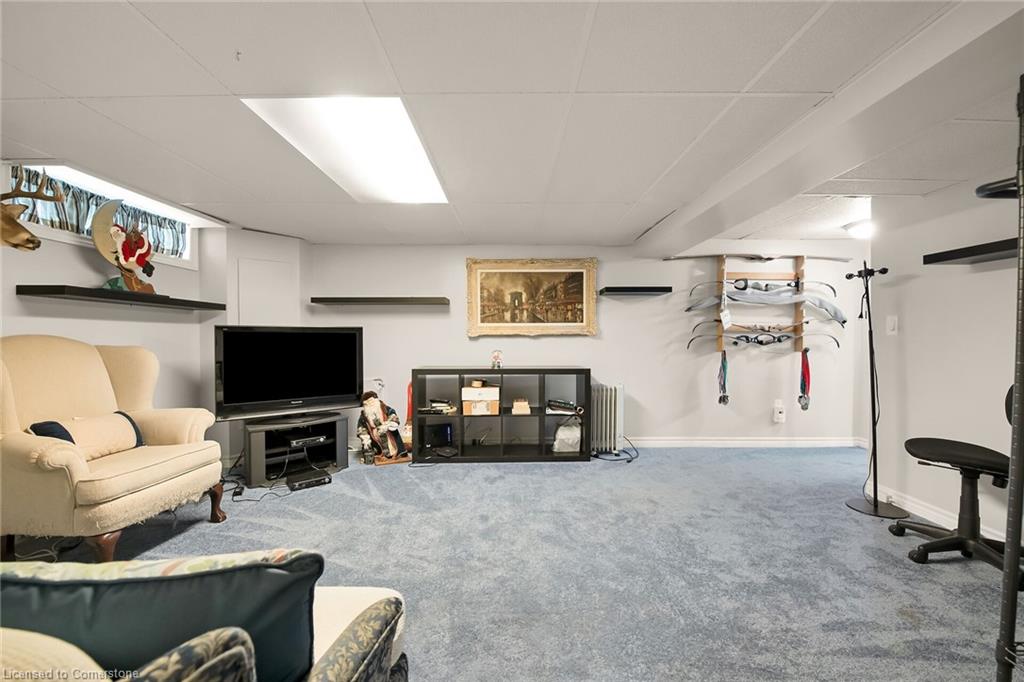 77 Arcade Crescent Property Photo 37