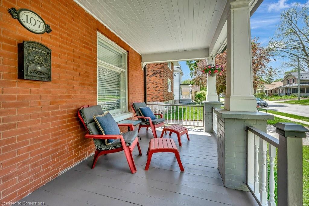 107 Barrie Street Property Photo 3