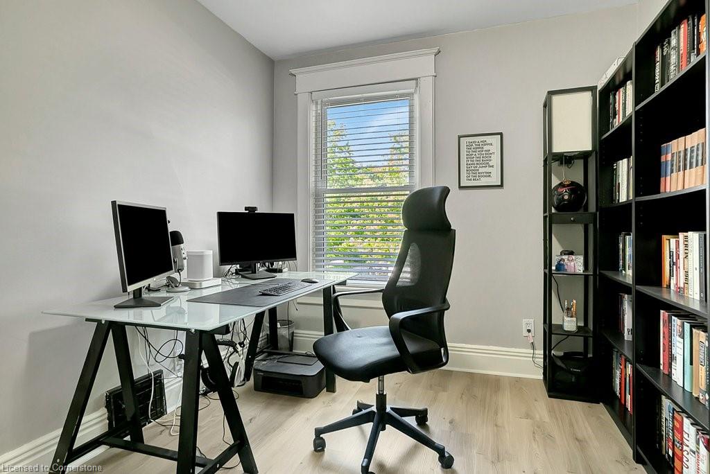 107 Barrie Street Property Photo 25