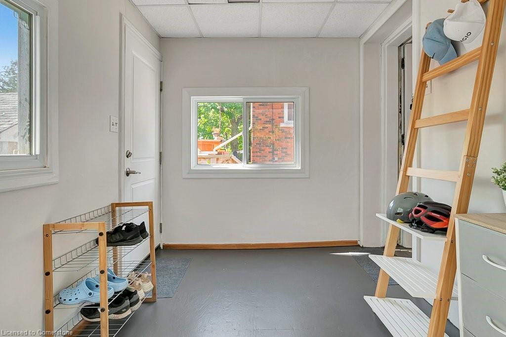 107 Barrie Street Property Photo 32