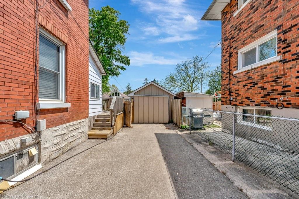 107 Barrie Street Property Photo 36