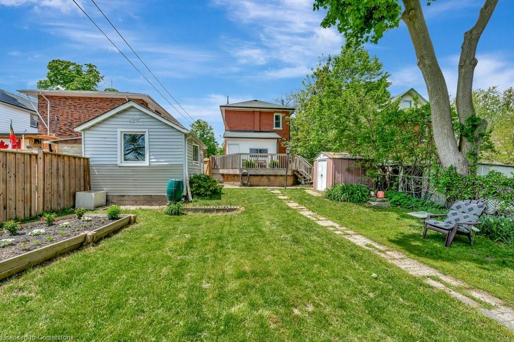 107 Barrie Street Property Photo 40