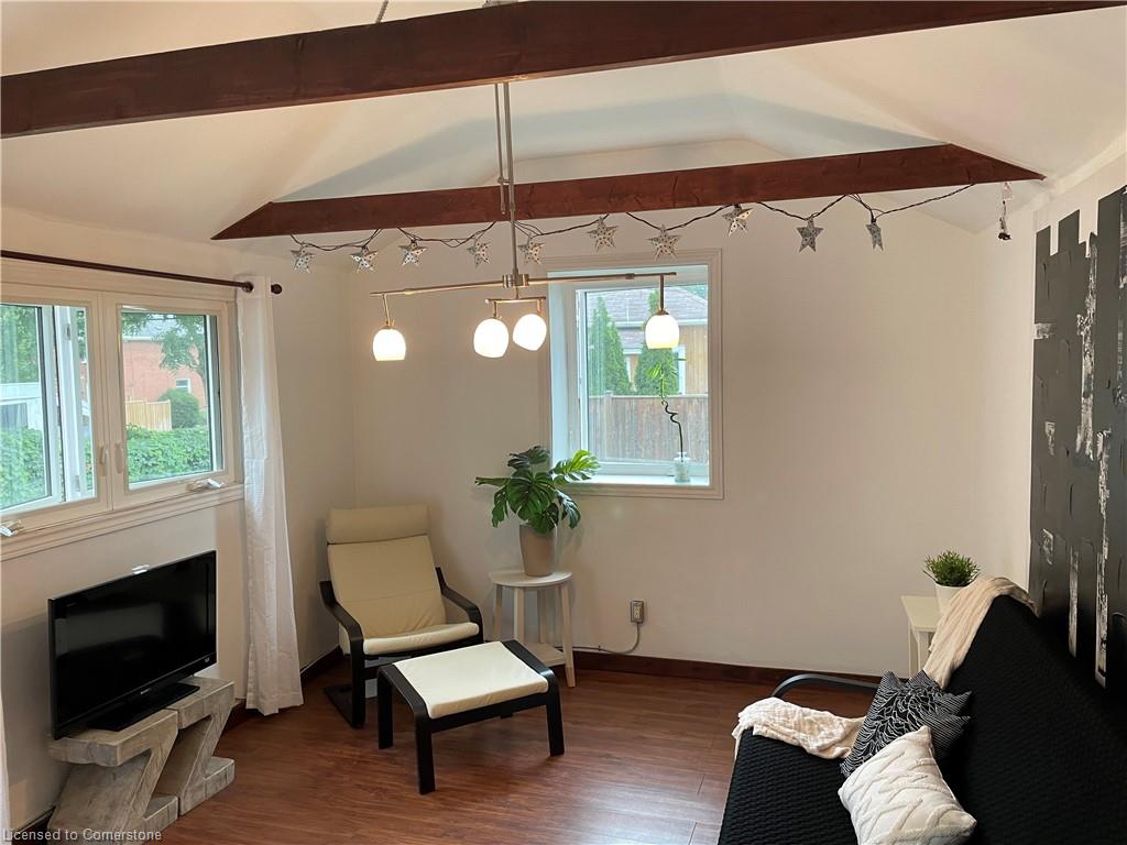 107 Barrie Street Property Photo 44