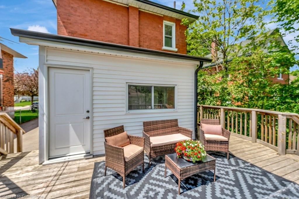 107 Barrie Street Property Photo 45