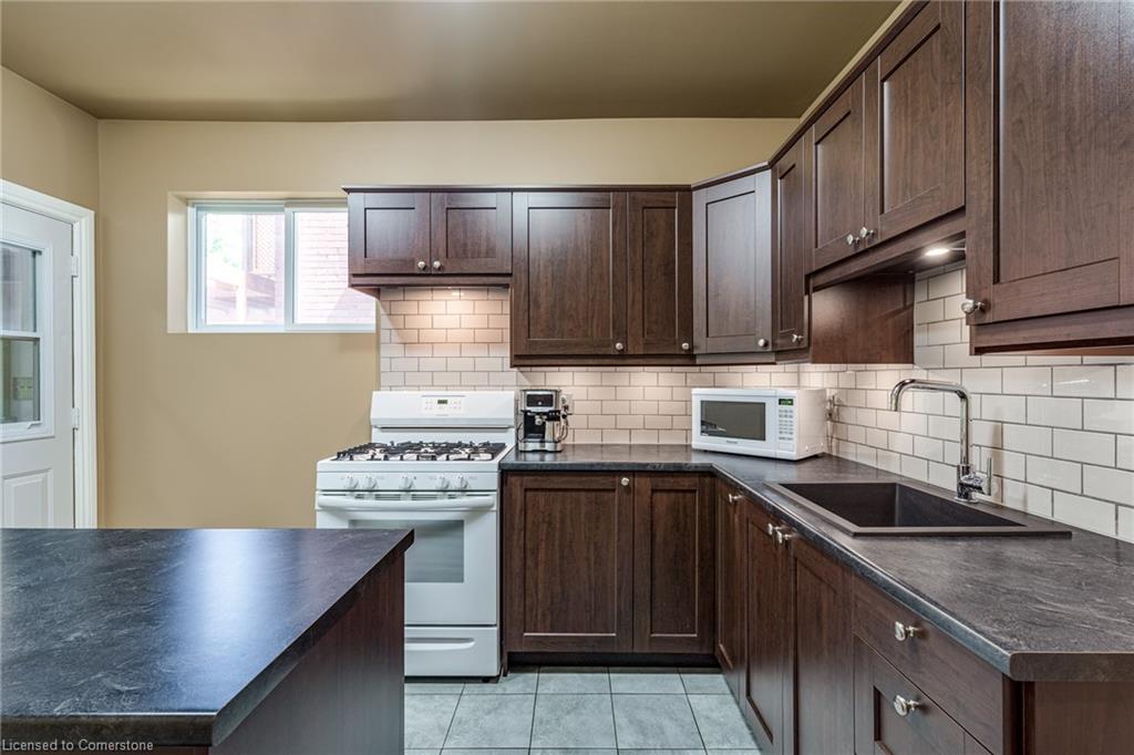 90 Blake Street Property Photo 13