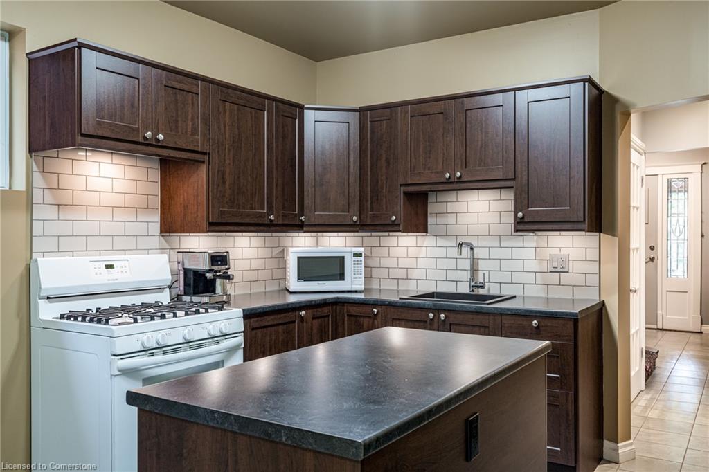 90 Blake Street Property Photo 16