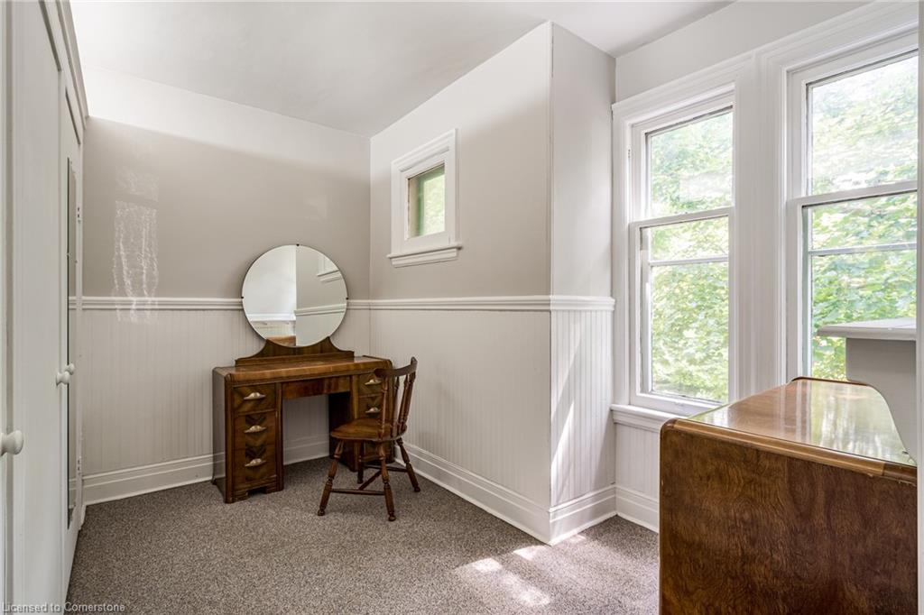 90 Blake Street Property Photo 24