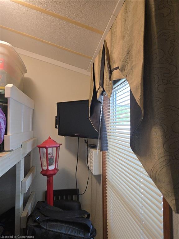 2490 Governors Road Property Photo 11