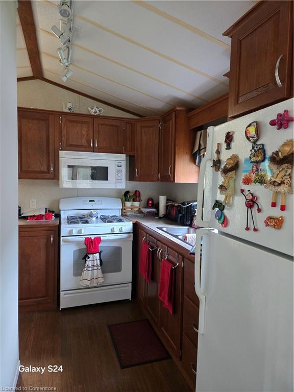 2490 Governors Road Property Photo 15