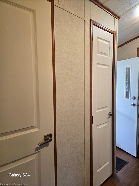 2490 Governors Road Property Photo 18