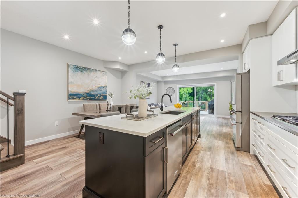946 Robert Ferrie Drive Property Photo 10