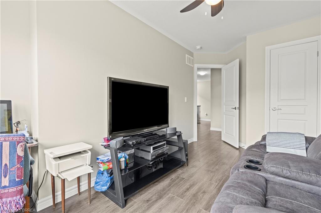 67-80 Willow Street Property Photo 28
